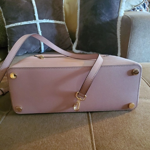 NEW 💯 Michael Kors Hailee Satchel In Fawn - Picture 3 of 16